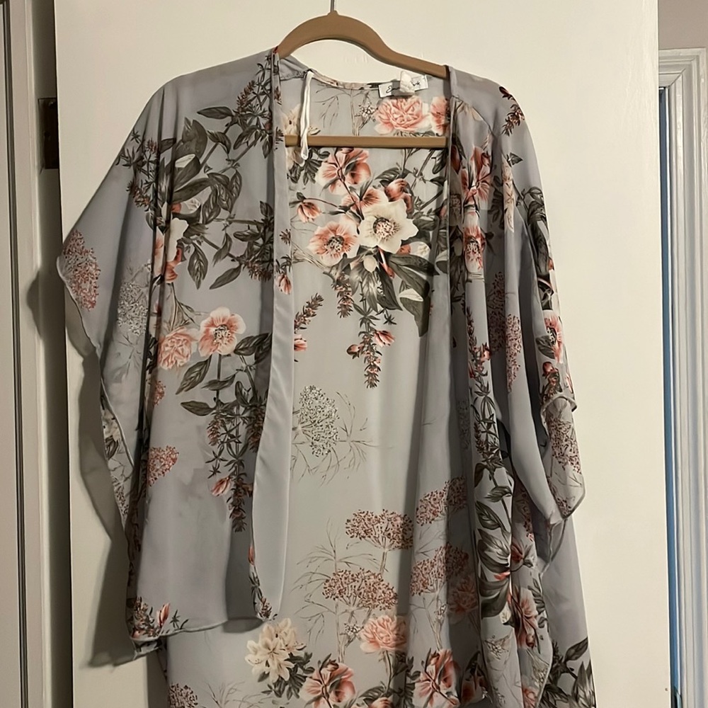 Light blue cardigan/kimono